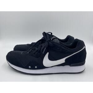 Nike Venture Runner Black Suede White CK2944-002 Men's Size 8 Womens 9.5 Sneaker